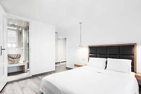 Thireas Hotel