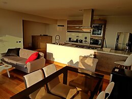 Stylish Ocean View Private Apartment