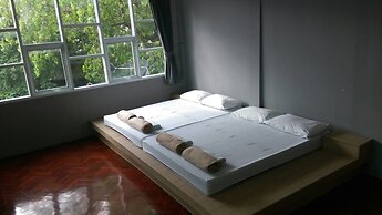 Inn Stations Hostel