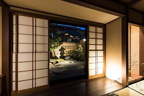 Higashiyama Kageroi