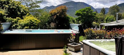 Golden Caves - Bed & Breakfast