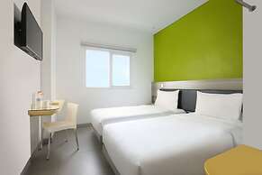Amaris Hotel Margorejo - Surabaya