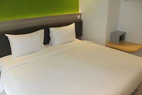 Amaris Hotel Margorejo - Surabaya