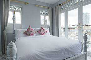 Noursabah Bed Bangkok