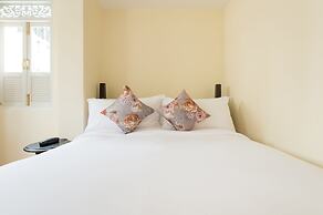 Noursabah Bed Bangkok
