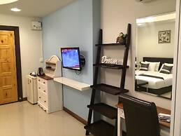 Dino Studio