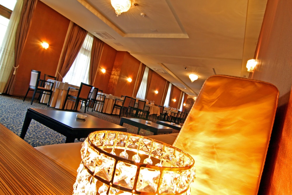 Hotel Crystal