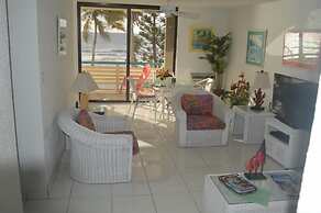 1732 Watergate