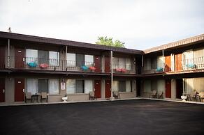 Advance Inn