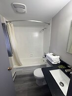 Advance Inn
