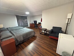 Advance Inn