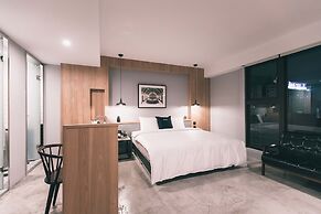 Papo'a Hotel