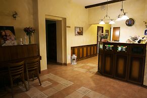 Hotel Shale