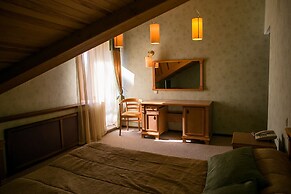 Hotel Shale