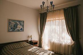 Hotel Shale
