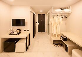 We Terminal Hotel