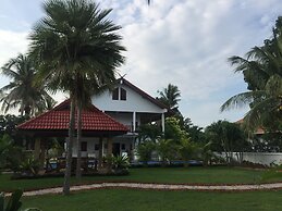 Lyndale Lodge