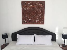 Lyndale Lodge