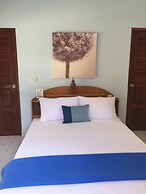 Lyndale Lodge