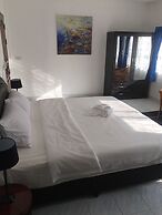 Lyndale Lodge