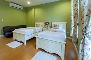 Varee Valley Resort and Restaurant