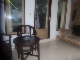 Bukit Indah Home Stay