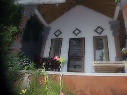 Bukit Indah Home Stay