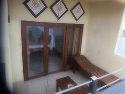 Bukit Indah Home Stay