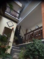 Bukit Indah Home Stay