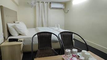 Hotel Dolphin