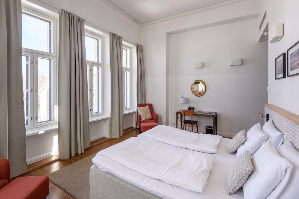 Regatta Spa Hotel