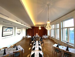 Regatta Spa Hotel