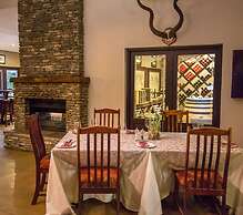 Hamiltons Lodge & Restaurant