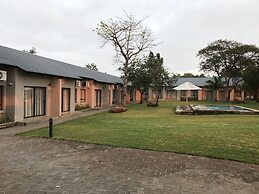 Hamiltons Lodge & Restaurant