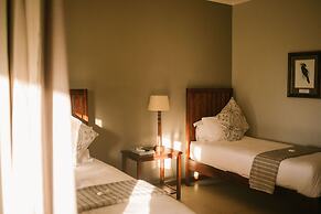 Hamiltons Lodge & Restaurant