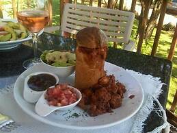 Hamiltons Lodge & Restaurant