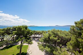 Hotel Villa Arausana & Antonina