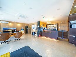 Sky Hotel