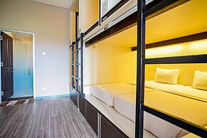 DD Living - Hostel