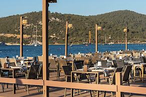Daphnis Hotel