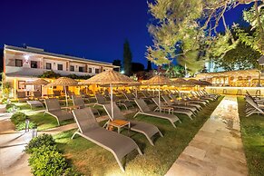 Daphnis Hotel