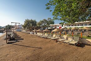 Daphnis Hotel