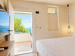 Daphnis Hotel