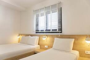 Daphnis Hotel