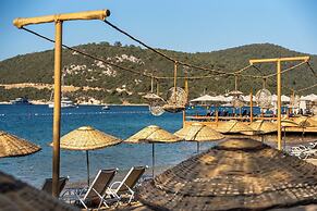 Daphnis Hotel