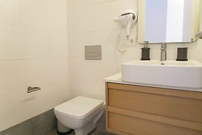 Daphnis Hotel