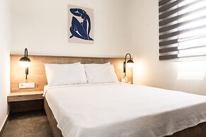 Daphnis Hotel