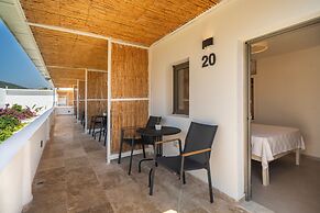 Daphnis Hotel