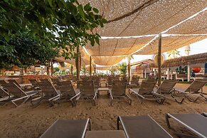 Kefi Beach and Suites