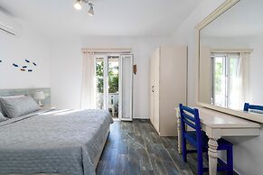 Kefi Beach and Suites